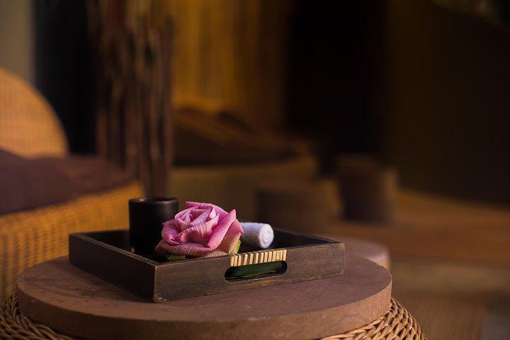 Traditional Head, Back & Shoulder Massage in Siem Reap