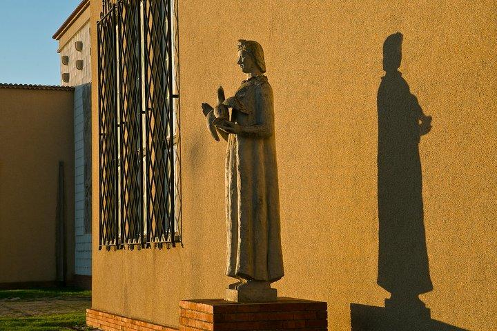 Belém District and the Salazar Dictatorship Legacy - Private Walking Tour