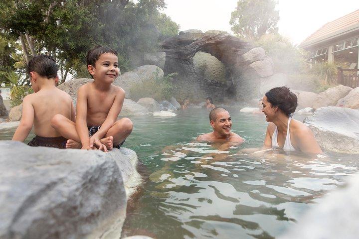 Polynesian Spa Rotorua: Deluxe Lake Spa Hot Spring Bathing