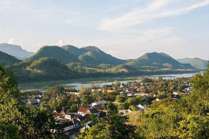 Small Group Half Day Luang Prabang city tour