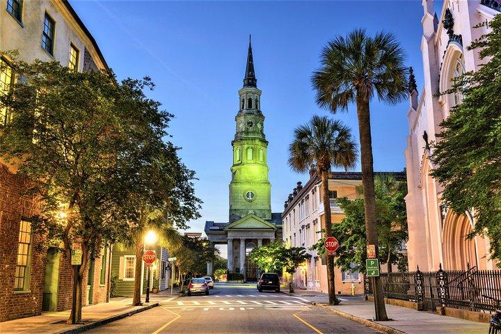 Haunted Evening Horse and Carriage Tour of Charleston