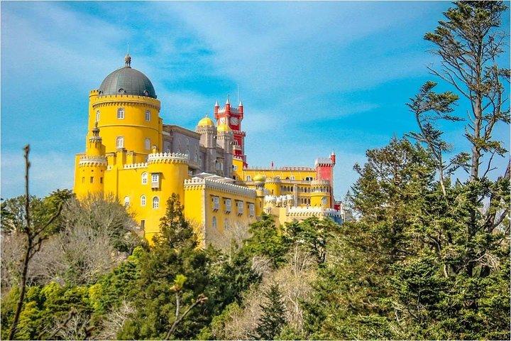 Private Guided tour Sintra and Cascais - Day trip from Lisbon
