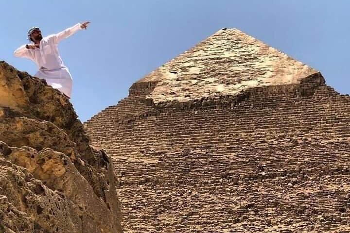 Private Tour to Pyramids & Old Cairo