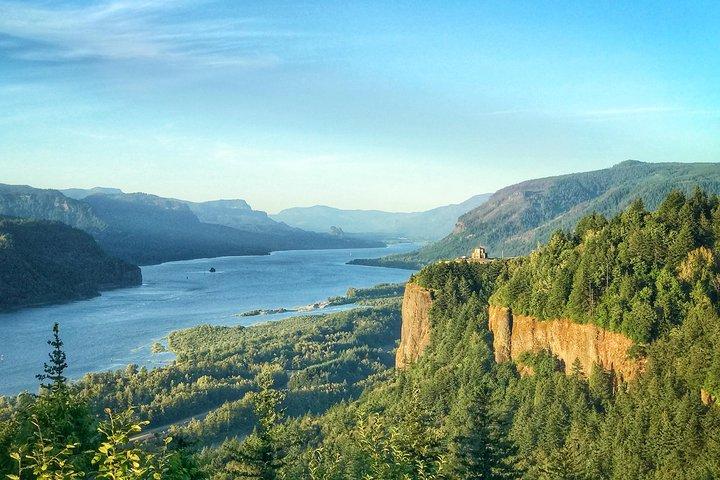 Multnomah Falls and Columbia River Gorge Half-Day Hiking Tour
