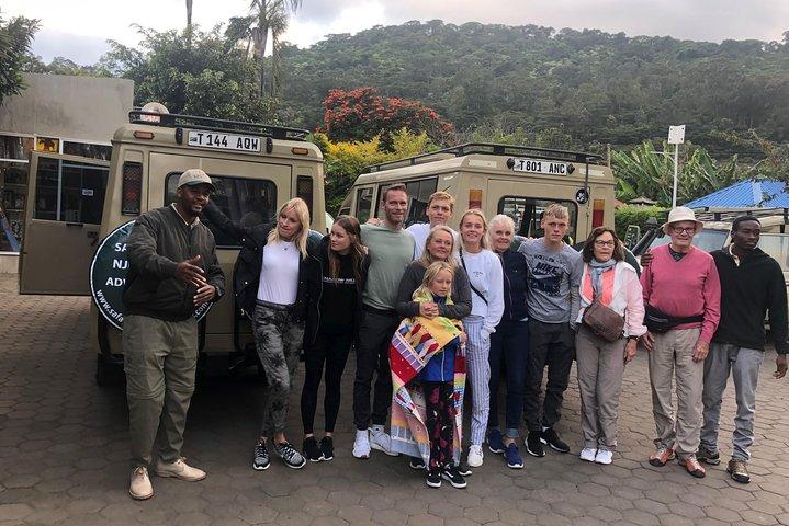 2-Day Safari-Trip to Lake Manyara & Ngorongoro (Mid-range)