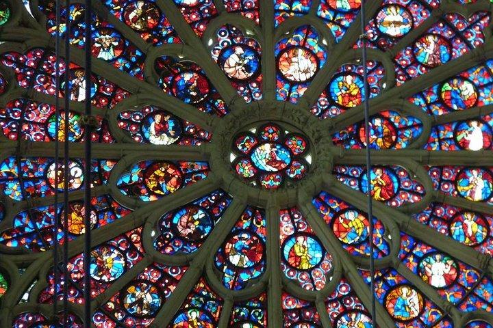 Private Day-trip in Champagne from Paris : winery, tastings and Reims cathedral