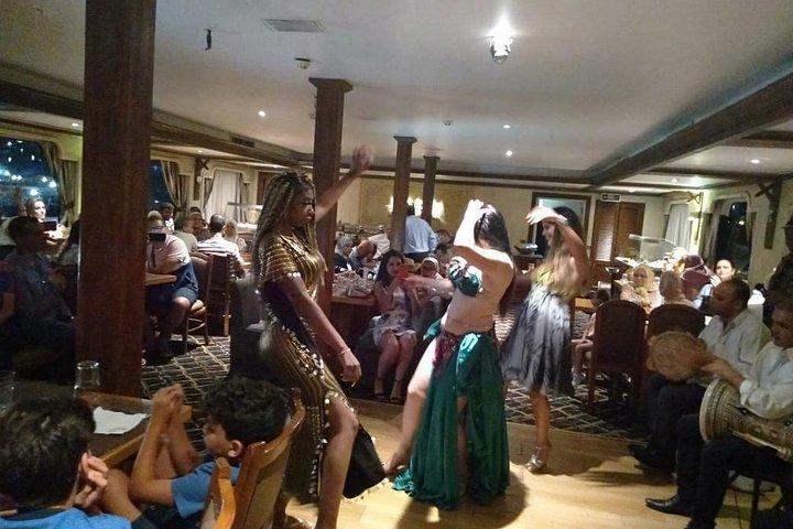 night-tour Nile dinner cruise with open buffet and belly dancer