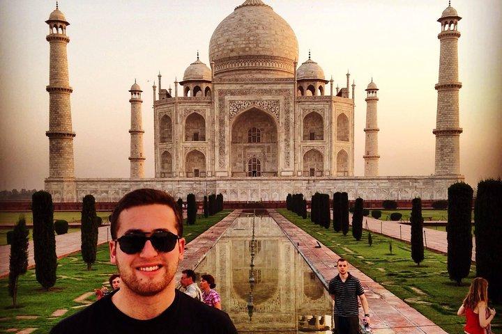 11-Hour Agra Day Tour : Sunrise and Sunset of Taj Mahal