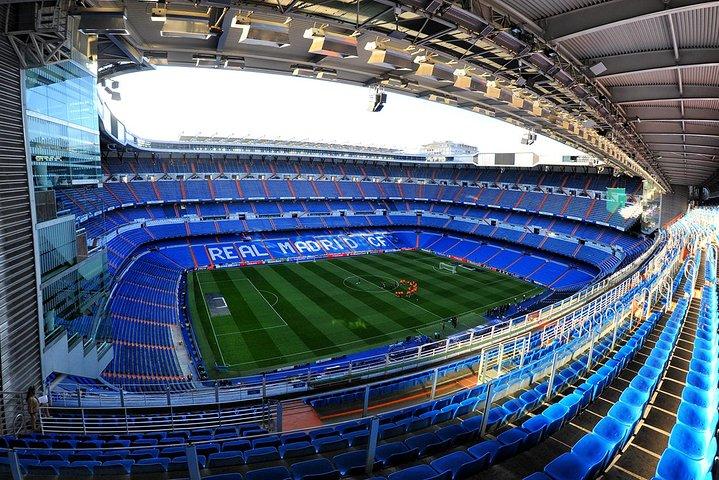 Private 4 hours Tour Santiago Bernabeu Stadium and Madrid