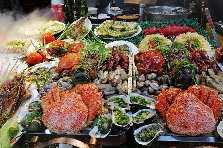 4-Hour Xiamen Private Local Food Market Experience