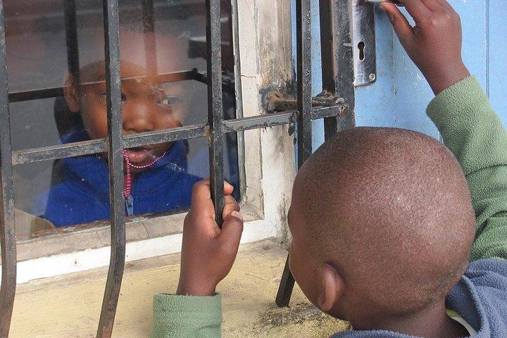 Township - Langa - Apartheid Museum Plus Arts and Culture Tour