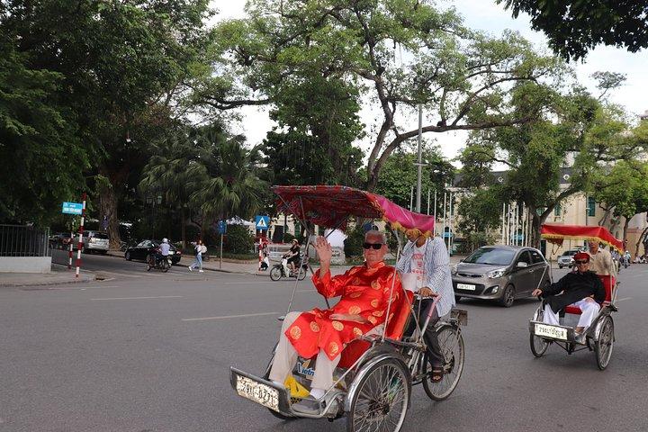 HANOI CULTURAL DISCOVERY TOUR ( "5 in 1" 4 hours - Special Package!)
