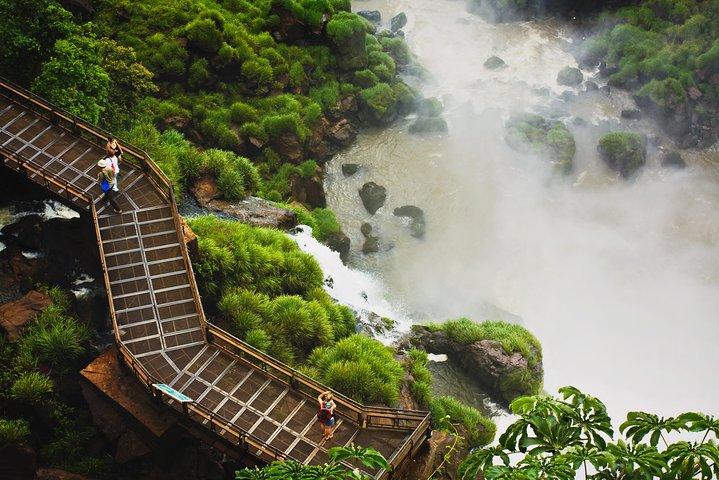 3-Day Iguazu Falls Exploring Tour From Argentina and Brazil