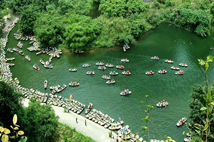 Mua Cave cycling tour and Trang An adventure day