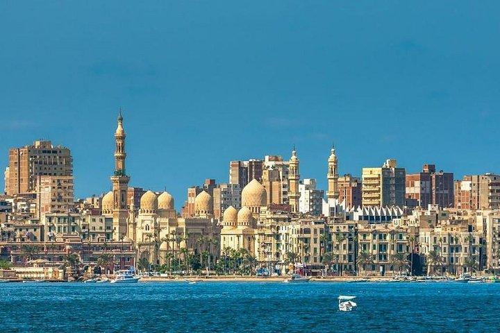 Full Day-Trip to Alexandria from Cairo by Car, Including Lunch