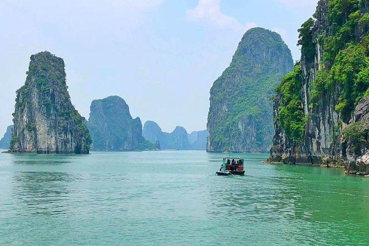 Luxury Limousine Ha Long 1Day 6 hours cruising