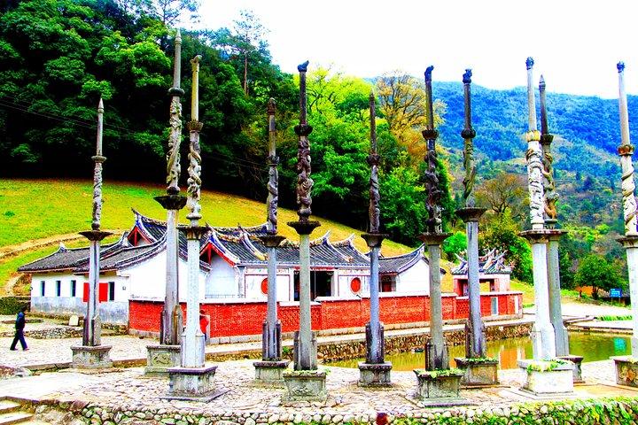 Xiamen Private Day Trip to Fujian Tianluokeng Tulou Cluster
