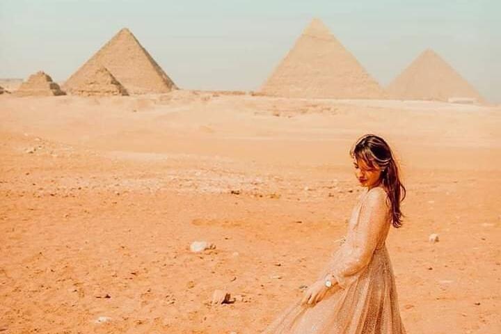 Private Tour to Pyramids & Old Cairo