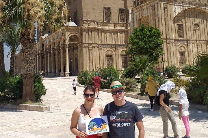 Private Tour to Pyramids & Old Cairo