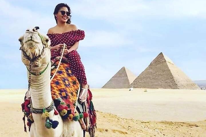 Pyramids of Giza & the Egyptian museum full day tour