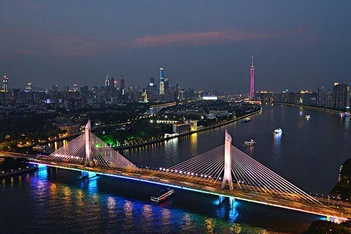 Guangzhou Night Pearl River Cruise VIP Seating with Private Transfer