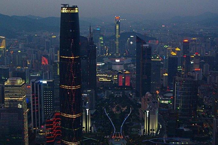 Private Guangzhou Night Tour with Canton Tower and Bar Hopping