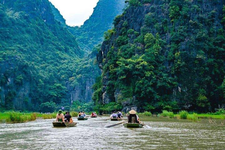 Tam Coc – Hoa Lu Ancient Capital Day Tour