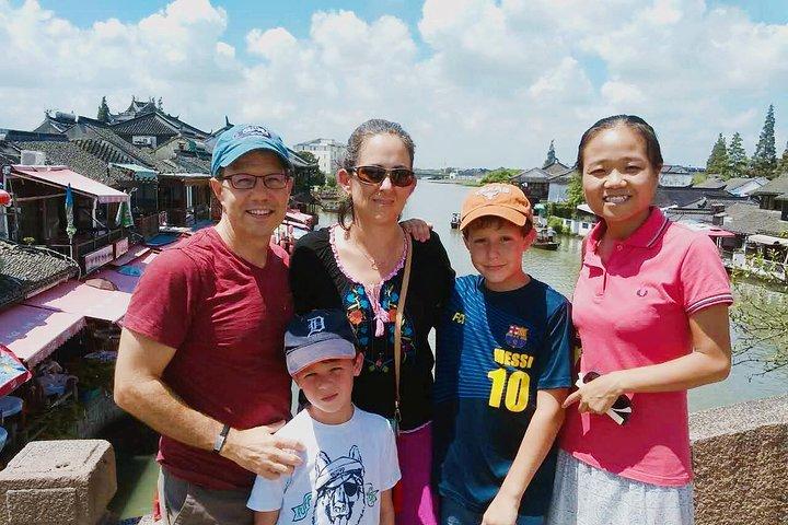 Shanghai Private Tour: Zhujiajiao Water Town and Boat Ride