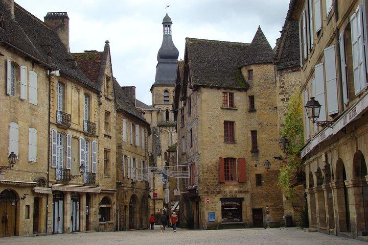 Bordeaux to Dordogne - Private Tour: Fortified Castles and Medieval Villages