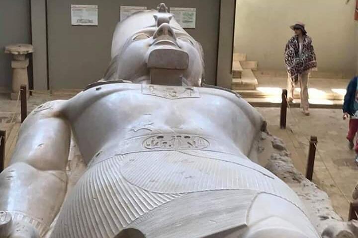Giza Pyramids, Sakkara and Memphis City Tour