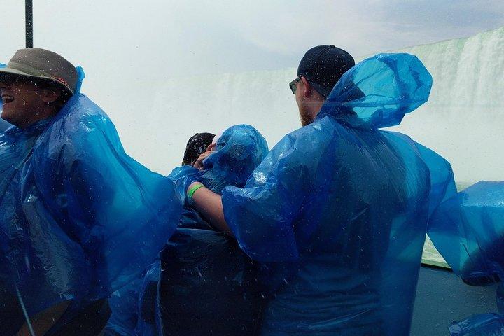 Best Niagara Falls US Tour W/Boat Ride, Cave & More Wonders!
