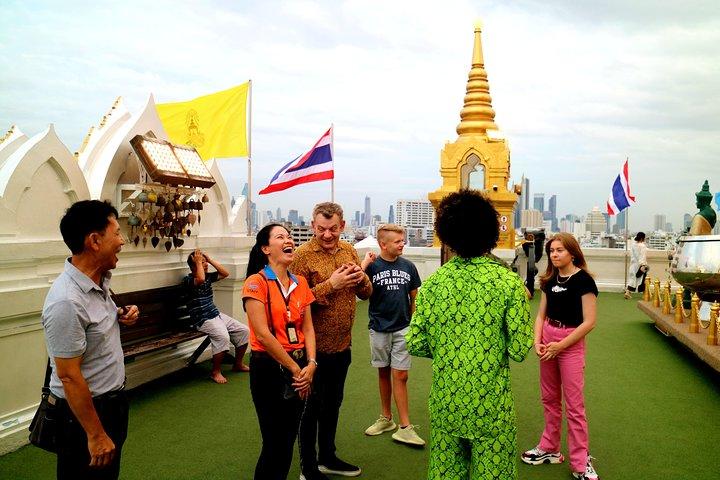 Tuk Tuk Bangkok Private Tour: WW2 Pad Thai, 360-Viewpoint, Chinatown (Pickup)