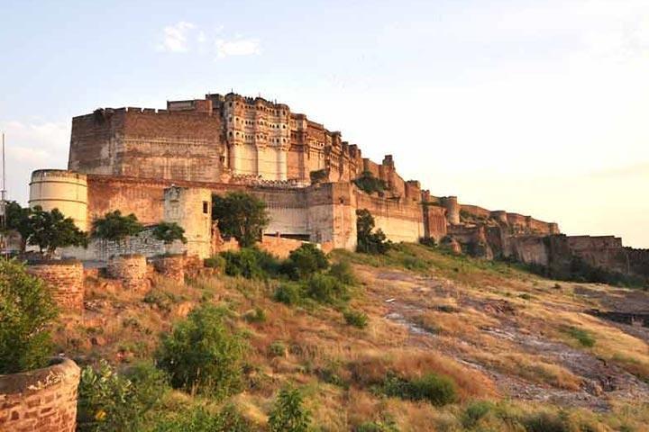 Private 3-Day City Tour of Jodhpur: Mehrangarh Fort, Jaswant Thada with Transfer