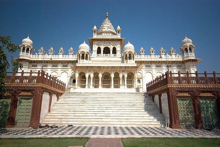 Private 3-Day City Tour of Jodhpur: Mehrangarh Fort, Jaswant Thada with Transfer