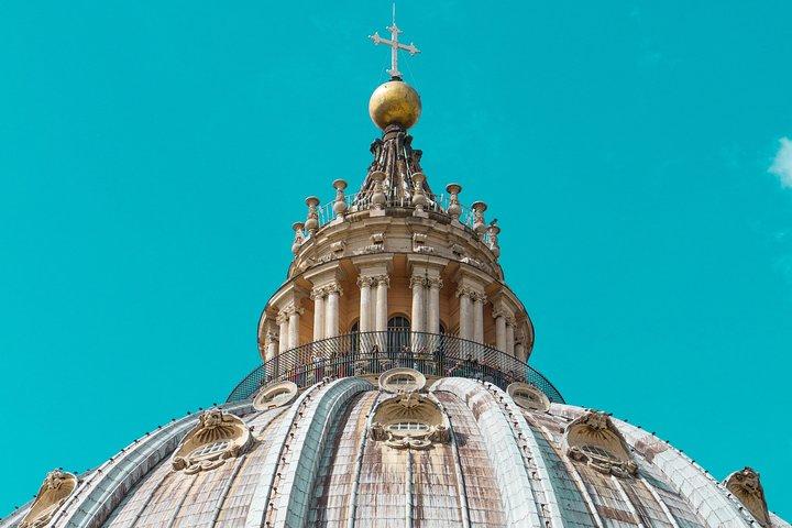 Visit the Vatican Museum in private skipping the line