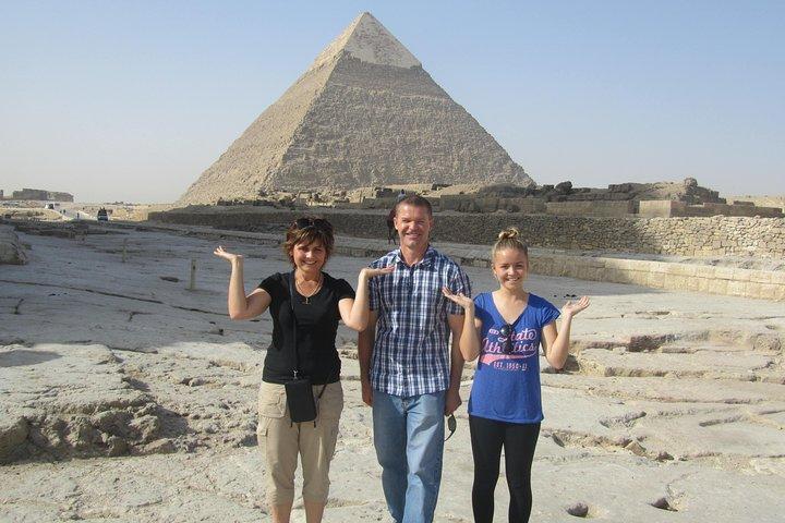 Day tour to Giza Pyramids, Lunch & Grand Egyptian museum