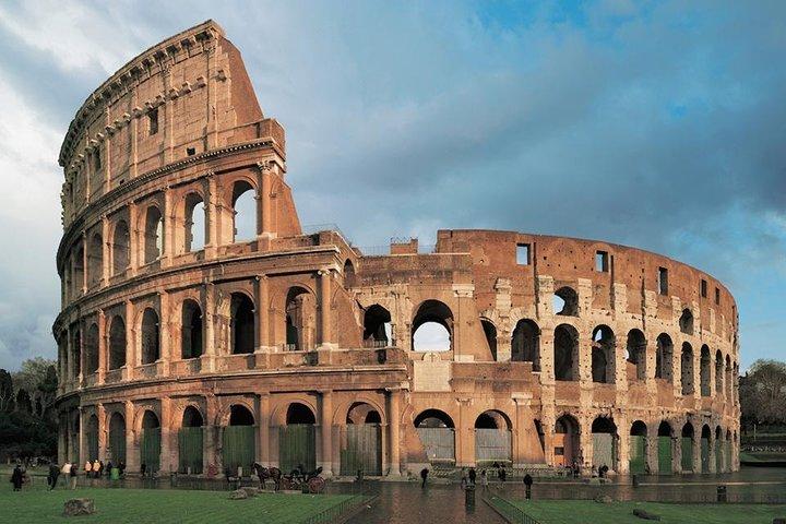 Colosseum tour with arena option