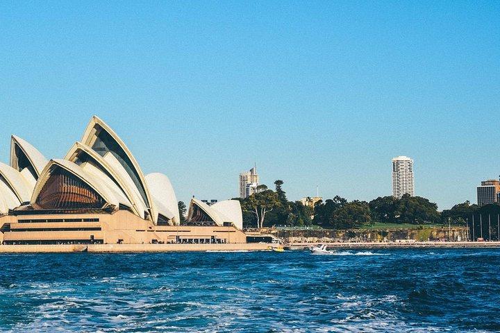 Sydney's Rocks & Darling Harbour With A Local: Private & Custom