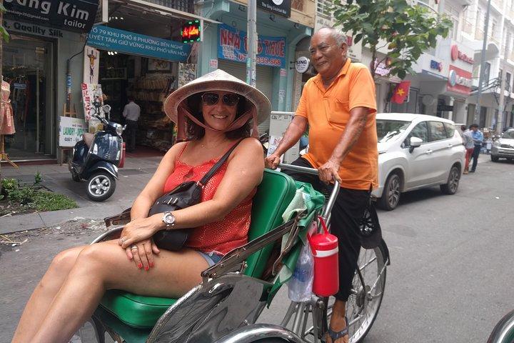 One hour cyclo tour around Saigon