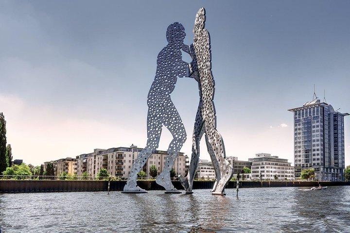 Kreuzberg Private Walking Tour: Immigrants, Artists & Hipsters