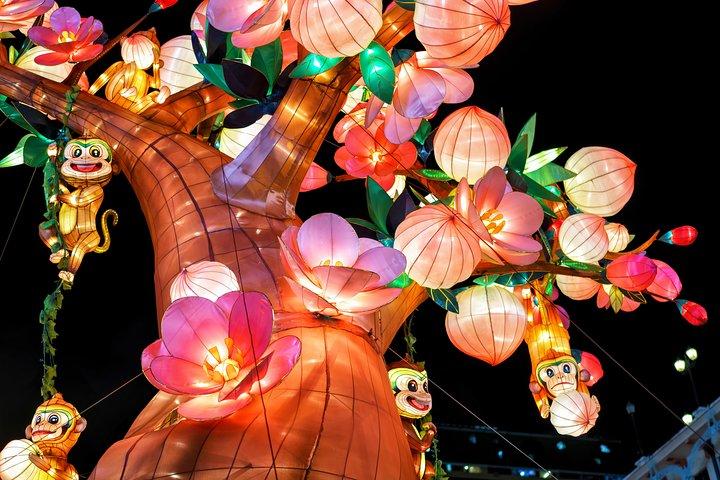 Singapore Night Tour with a Local: Private & 100% Personalized