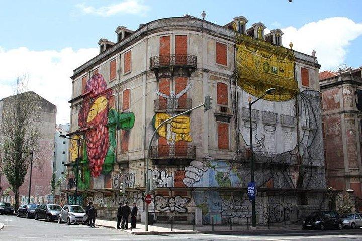 Lisbon Street Art - Private Tuk Tuk Tour with pickup