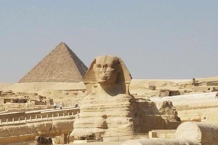 Giza’s Grandeur – Great Pyramids, Memphis & Saqarra