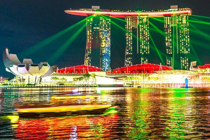 Singapore Night Tour with a Local: Private & 100% Personalized