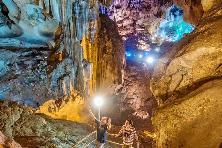 Ipoh Private Day Tour with Gua Tempurung Cave & Kellie's Castle