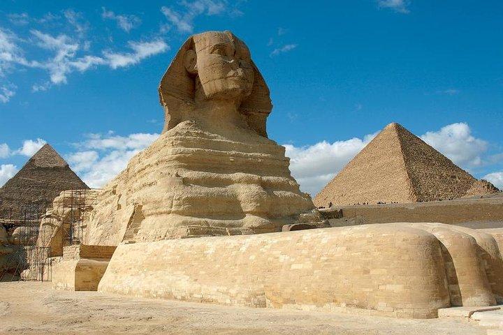 Private Giza Pyramids, Sphinx & Valley temple All inclusive tour