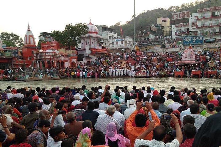 Day tour Haridwar Rishikesh with evening Ganga Aarti