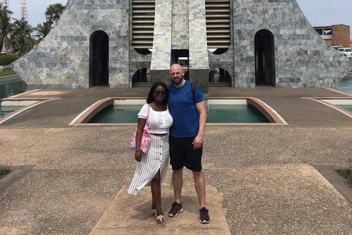 Accra City Tour, explore the history, and local flavours.