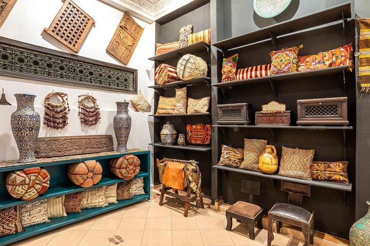 Skip the Line: Woven History Museum Ticket - musée Histoire Tissée