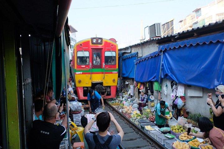 Private Tour from Bangkok: Railway and Floating Markets Tour